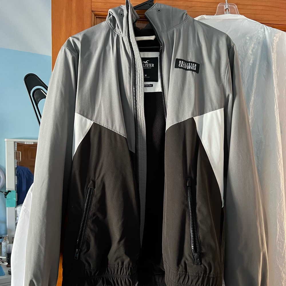 Hollister windbreaker jacket